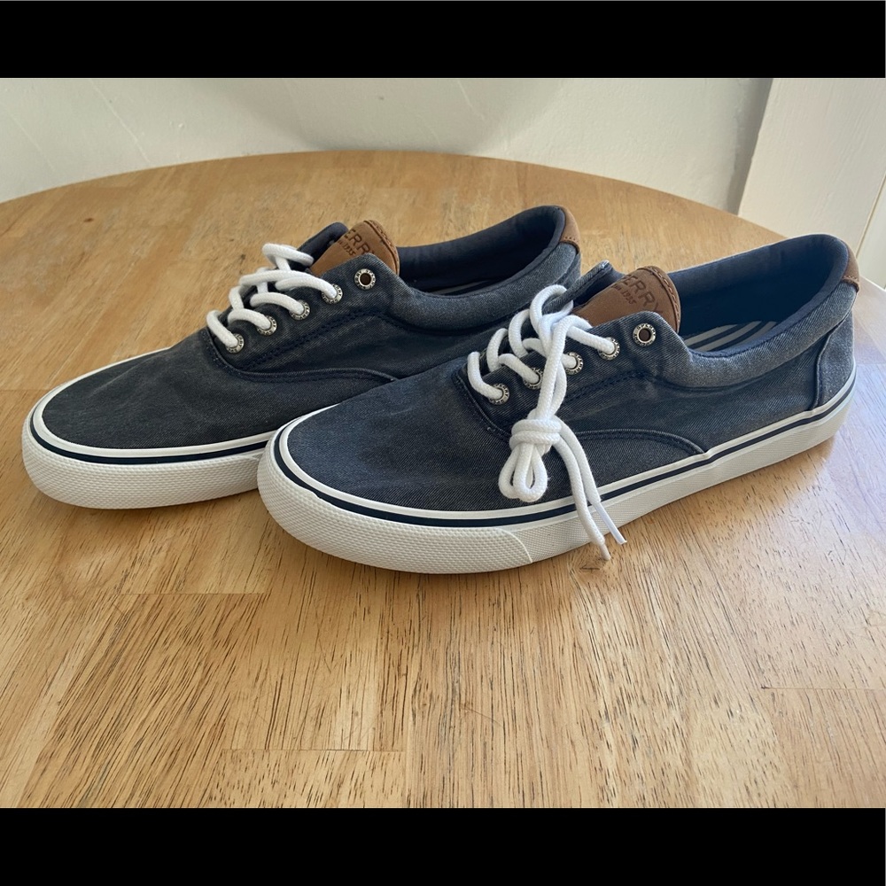 Sperry boat shoes